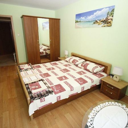 Apartment Rosi Pomorie Exterior foto